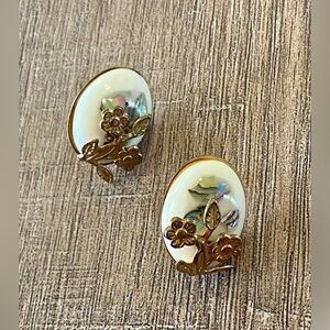 Vintage women’s oval earrings white, gold, multicolor flower costume jewelry
